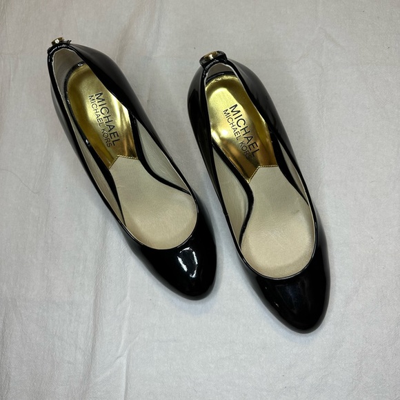 ❌SOLD❌ Michael Kors Black Heel - Picture 1 of 5